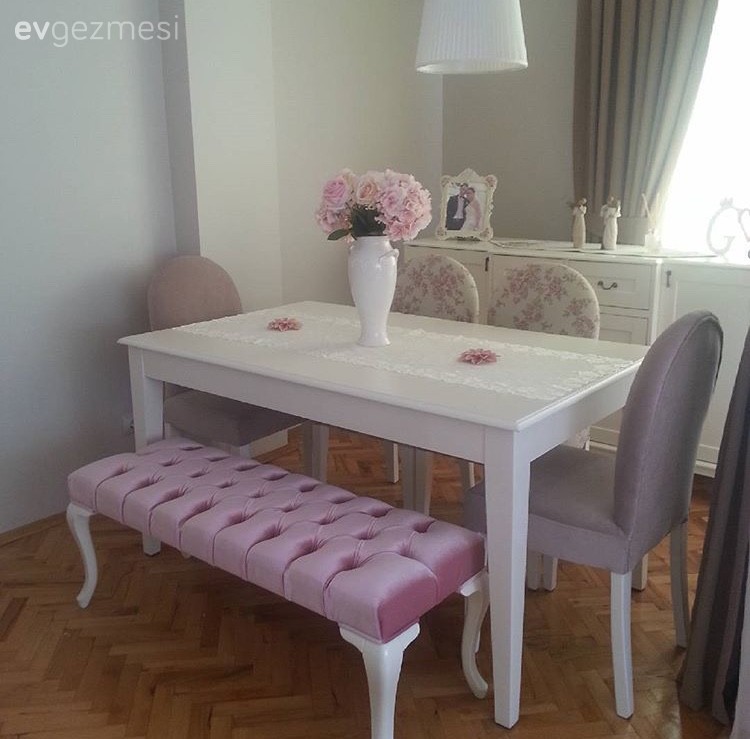 Pastellerin hakimiyetinde: Melek hanımın tatlı evi..