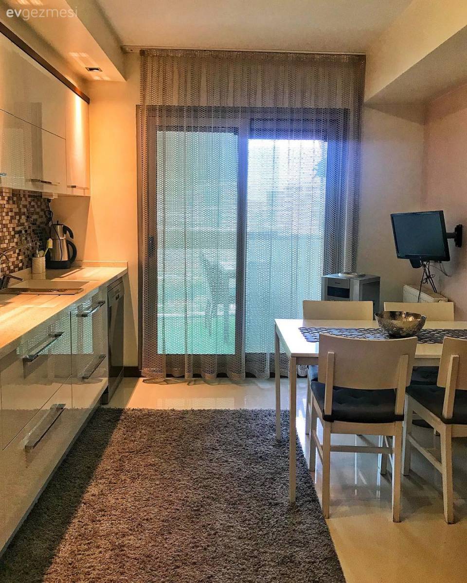 Doğallık ve konforun ön planda olduğu, keyifli bir ev..