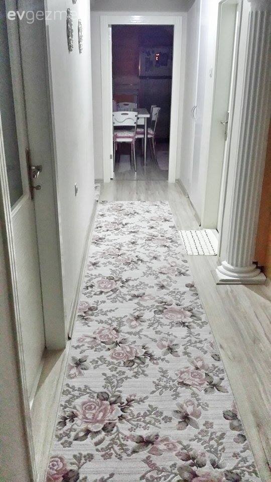 Neslihan hanım bol floral desenle zarif ve iç açıcı evi..