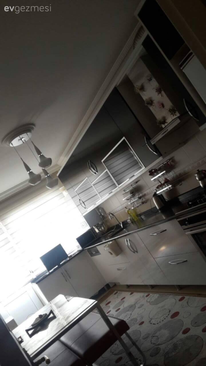 Klasik esintilerle konforlu ve şık.. Çiğdem hanımın evi..