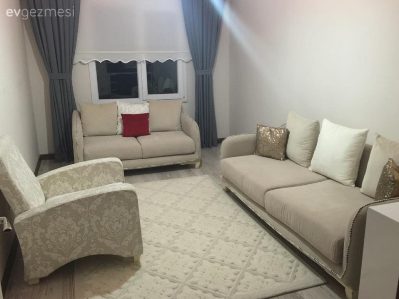 Odağında yeşil renkle, Derya hanımın özgün ve şık evi..
