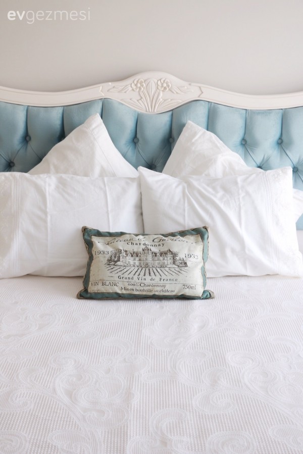 Gizem Hanım'ın aydınlık renklerle dekore ettiği vintage stil evi