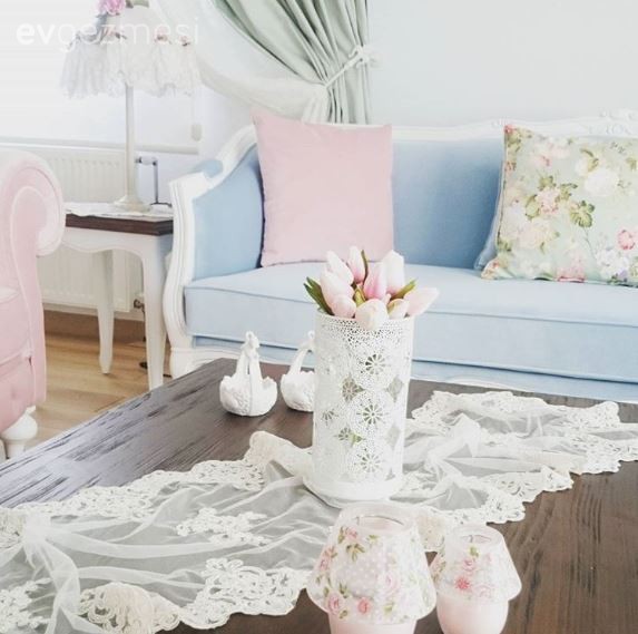 Nazmiye hanımın her köşesi özenilmiş, country stil, cıvıl cıvıl evi..