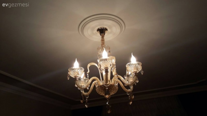 Klasik esintilerle konforlu ve şık.. Çiğdem hanımın evi..