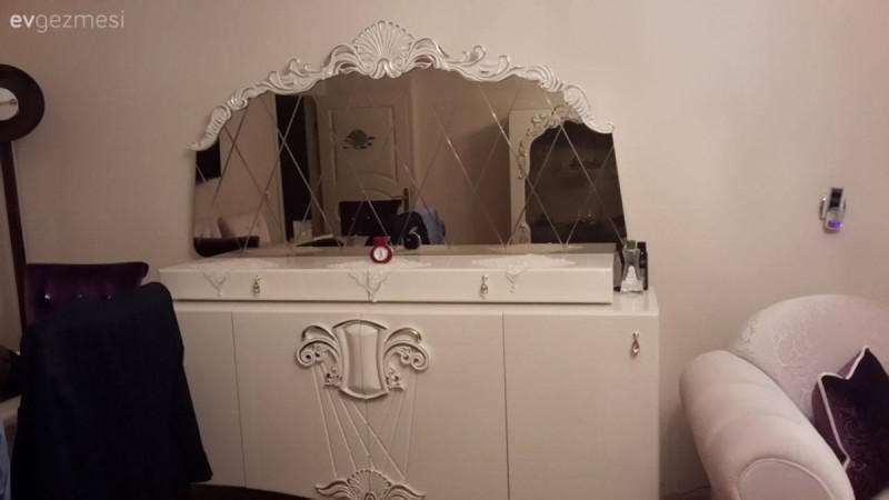 Klasik esintilerle konforlu ve şık.. Çiğdem hanımın evi..