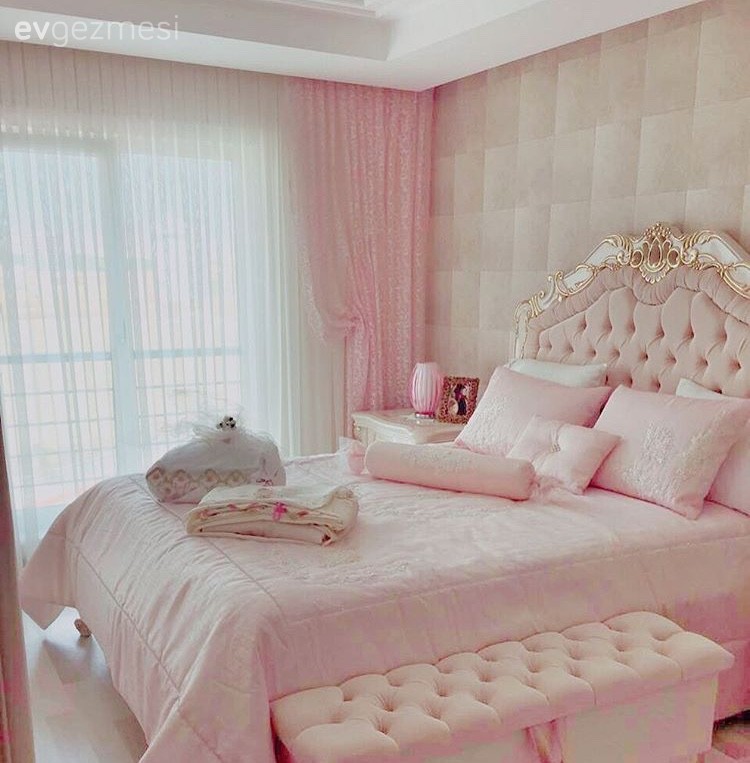 Zamansız bir dekor: Klasik stilde göz alıcı ve sıcak bir ev..