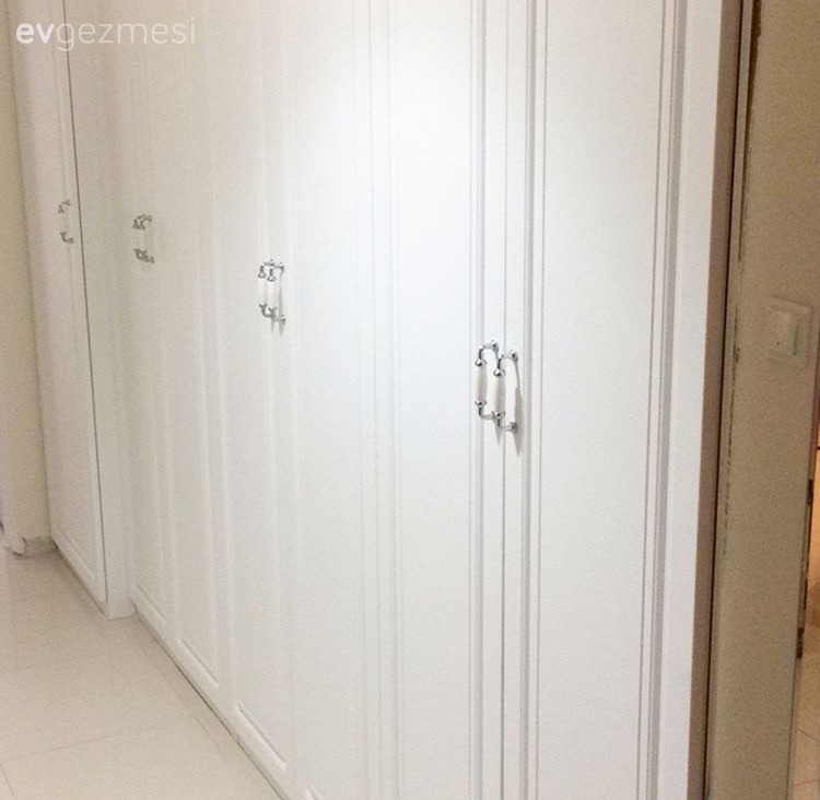 Her odasında farklı renk ve stille.. Genç çiftimizin uyum içinde evi.