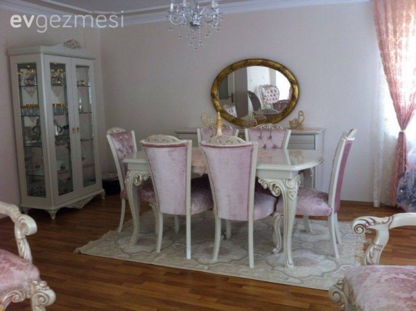 Fatih beyin avangart stil hakimiyetinde gösterişli evi..