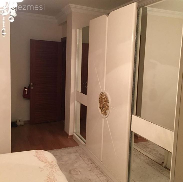 Merve hanımın avangart stile sıcak dokunuşlar kattığı, göz alıcı evi..