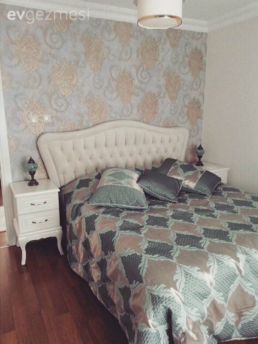 Her odasında farklı bir stille, çok zevkli döşenmiş sıcacık bir ev..