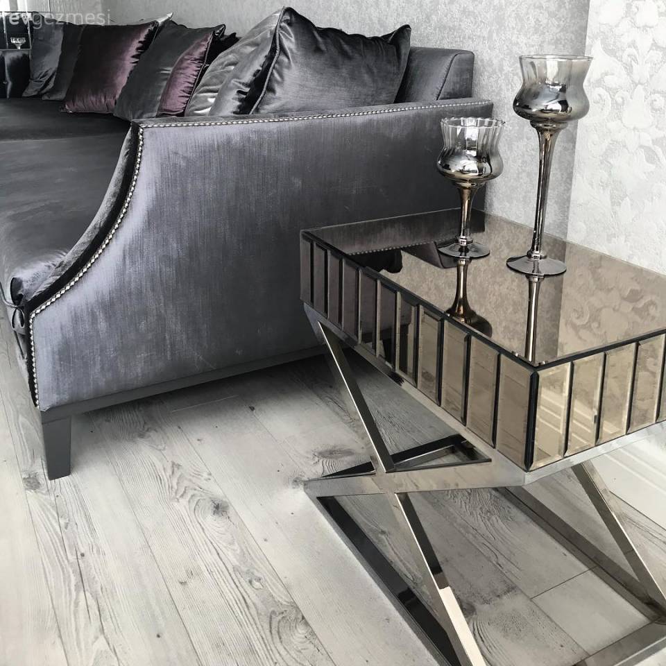 Klasik ve modernin harmanı stile ayna detaylar ile göz alıcı bir ev!