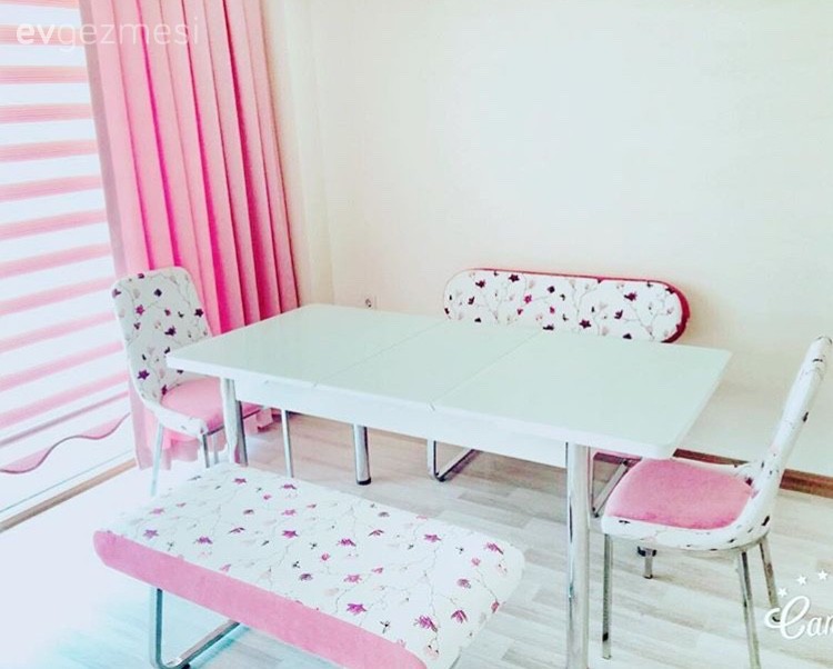 Zamansız bir dekor: Klasik stilde göz alıcı ve sıcak bir ev..