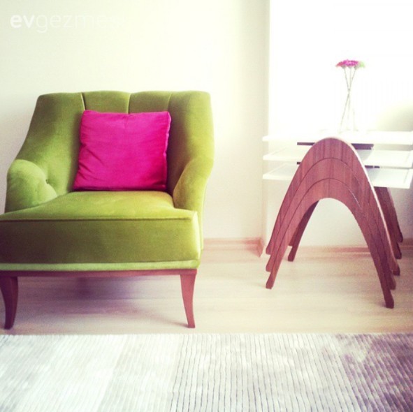 Her odası kendi içinde uyumlu, farklı stillerde, sofistike bir dekor..