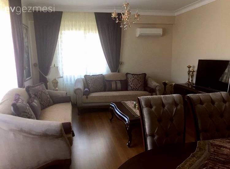 Klasik stile sade bir yorum. Müge hanımın sofistike evi..