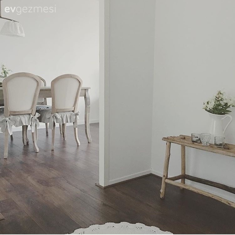 Ayşe hanımın antik stilde, sade ve göz alıcı evi..