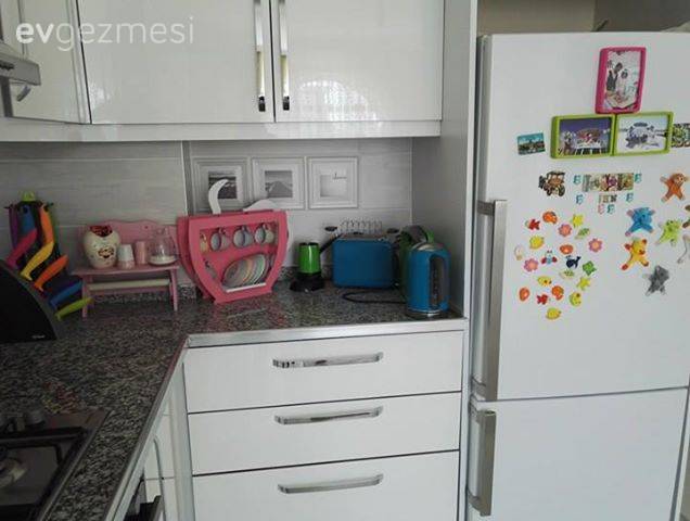 Modern stile canlı dokunuşlar.. Hüsra hanımın yeni evinden.