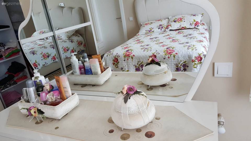 Farklı stiller, sıcak ve şık bir ev. Leyla hanımın evi.