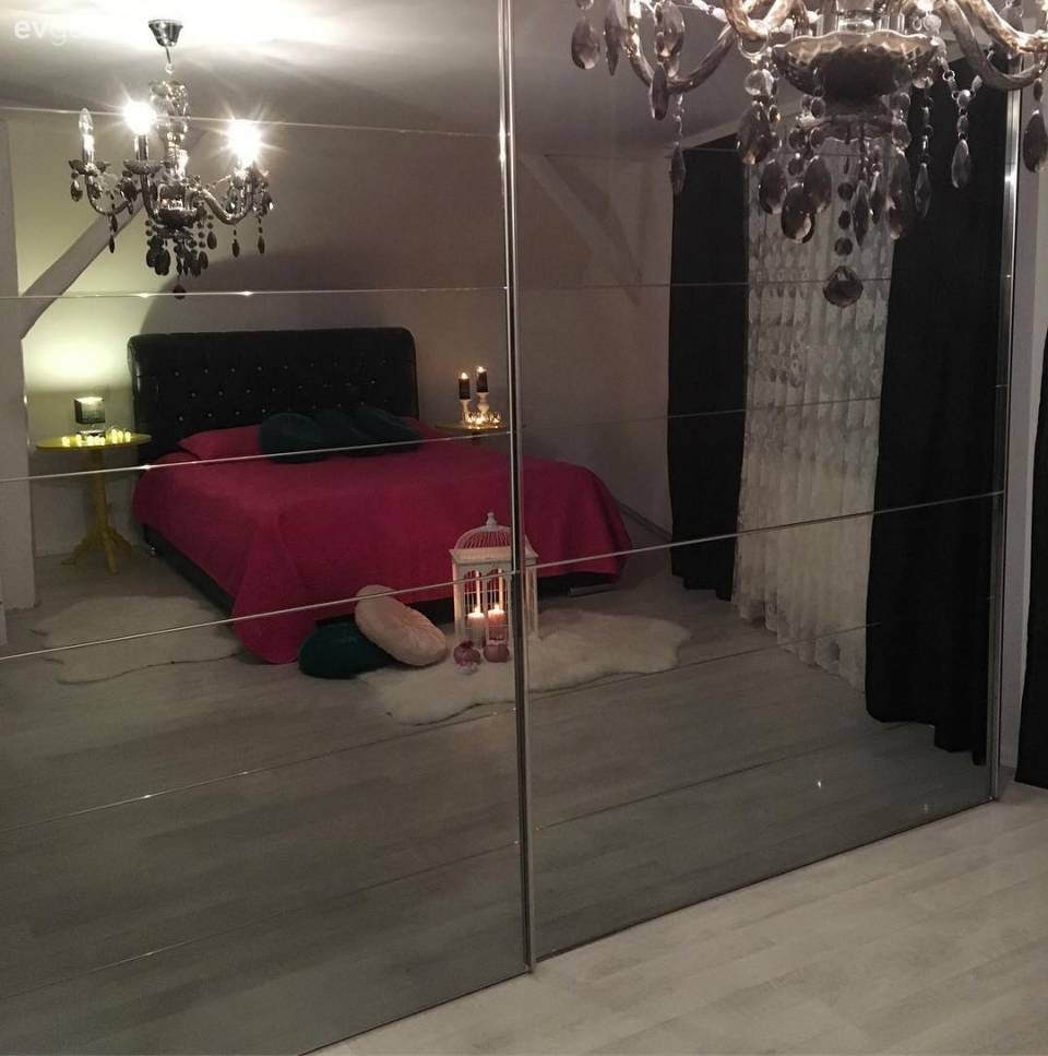 Modern stile rustik esintiler. Stil sahibi ve özgün bir ev.