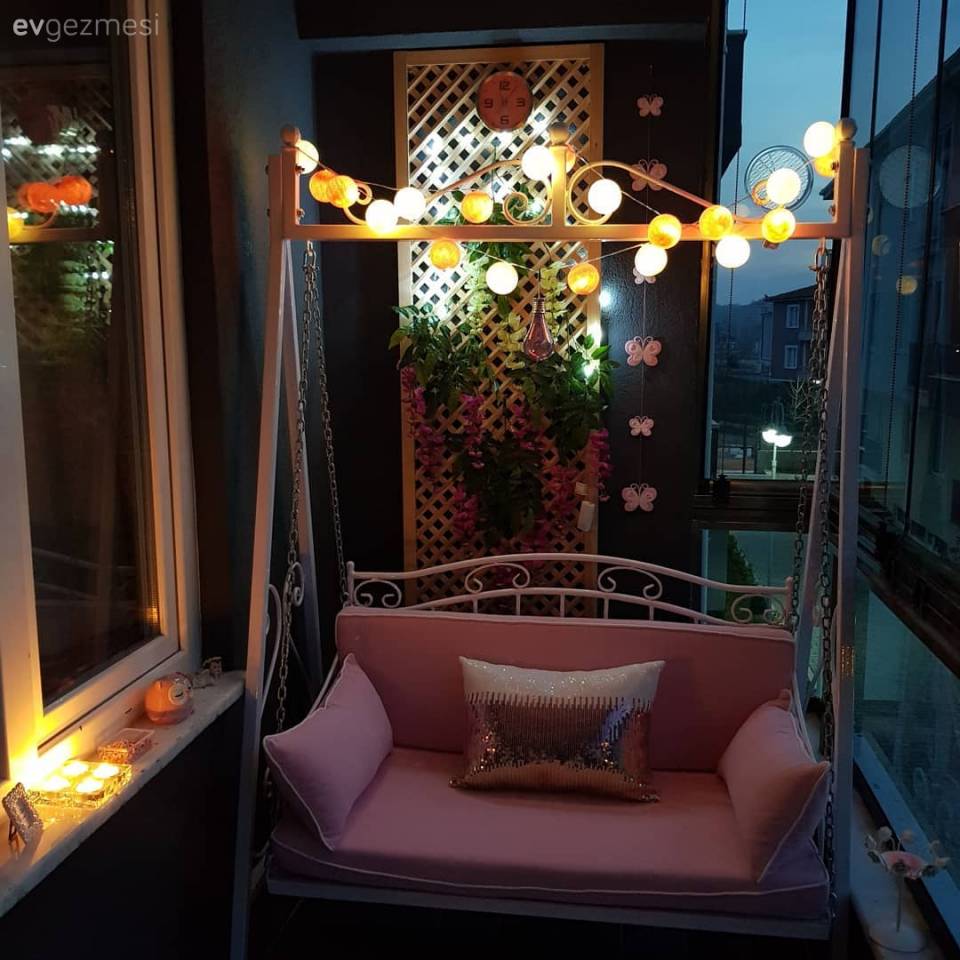 Bu Küçük Balkon Zevk Olunca Metrekarenin Önemi Olmadığının Kanıtı