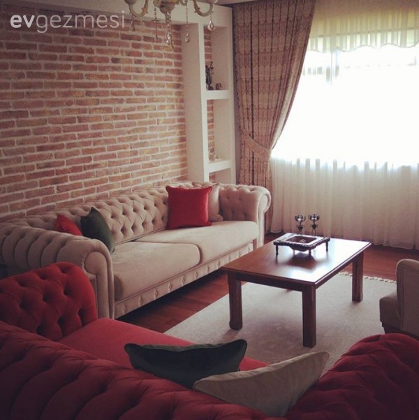 Her odasında farklı bir stille, çok zevkli döşenmiş sıcacık bir ev..