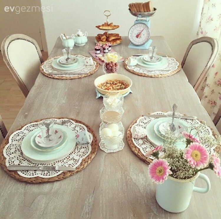 Ayşe hanımın antik stilde, sade ve göz alıcı evi..