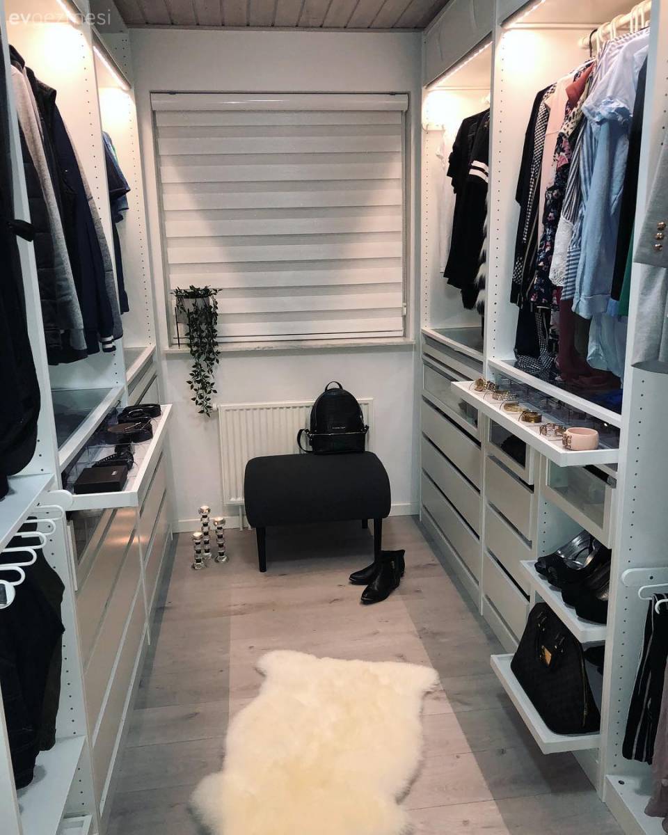 Size İlham Verecek 40+ Giyinme Odası Fikri ve Modeli