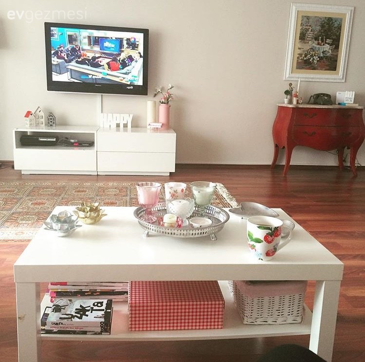 Burcu hanımın naturel esintili, aydınlık ve zarif evi..