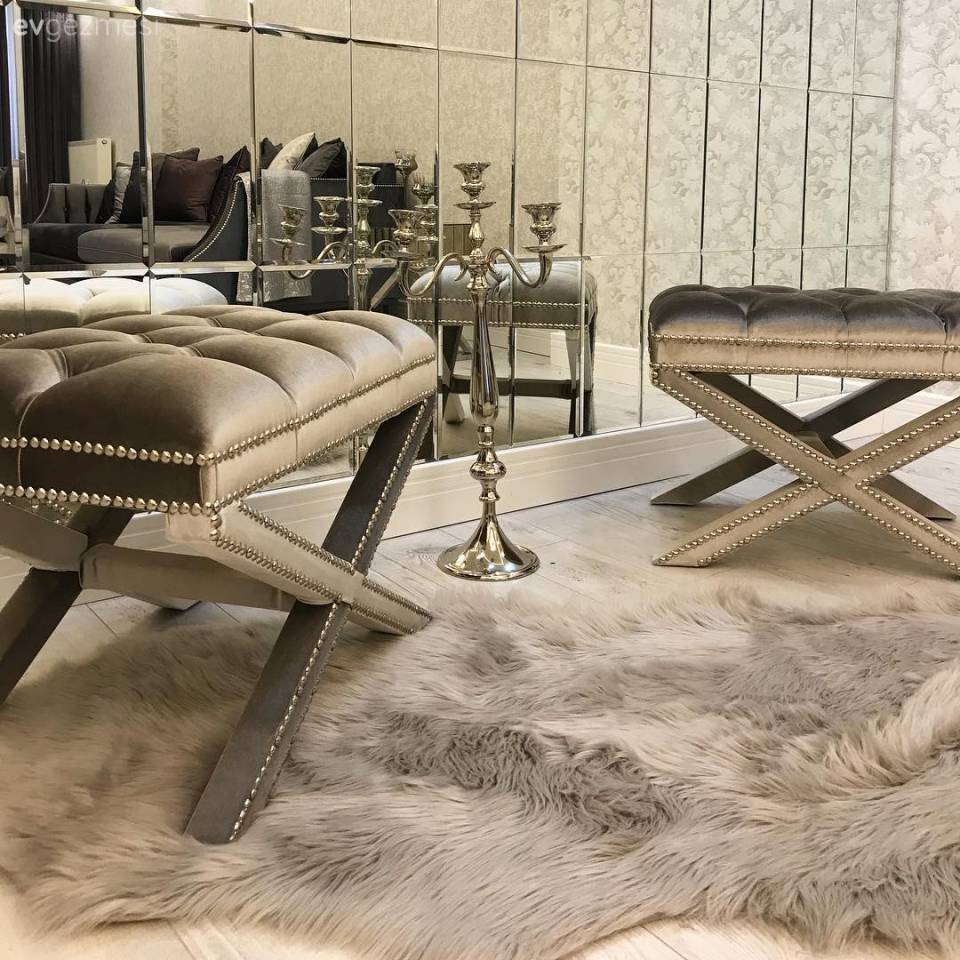 Klasik ve modernin harmanı stile ayna detaylar ile göz alıcı bir ev!