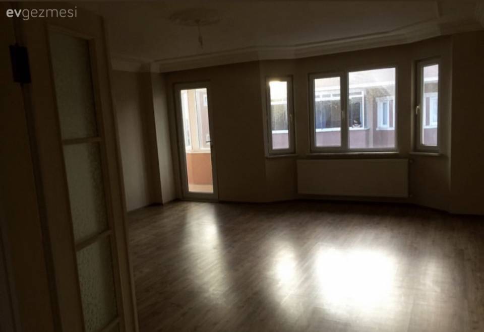 Bu Şık Salonda Klasik Stile Ritim Katılmış!