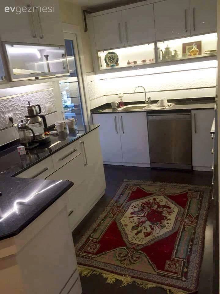 Rabia hanımın gustavyen stilde, şık ve özgün evi..