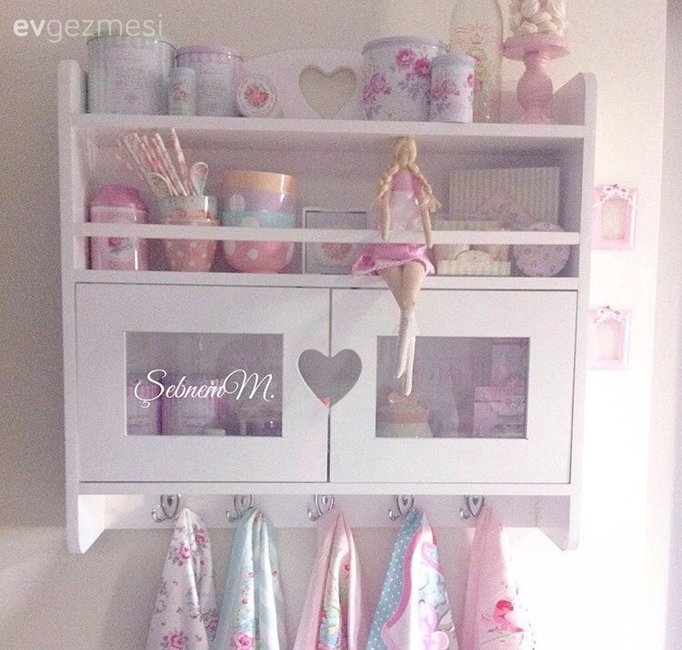 Toz pembe bir dünya: Şebnem hanımın tatlı evi..