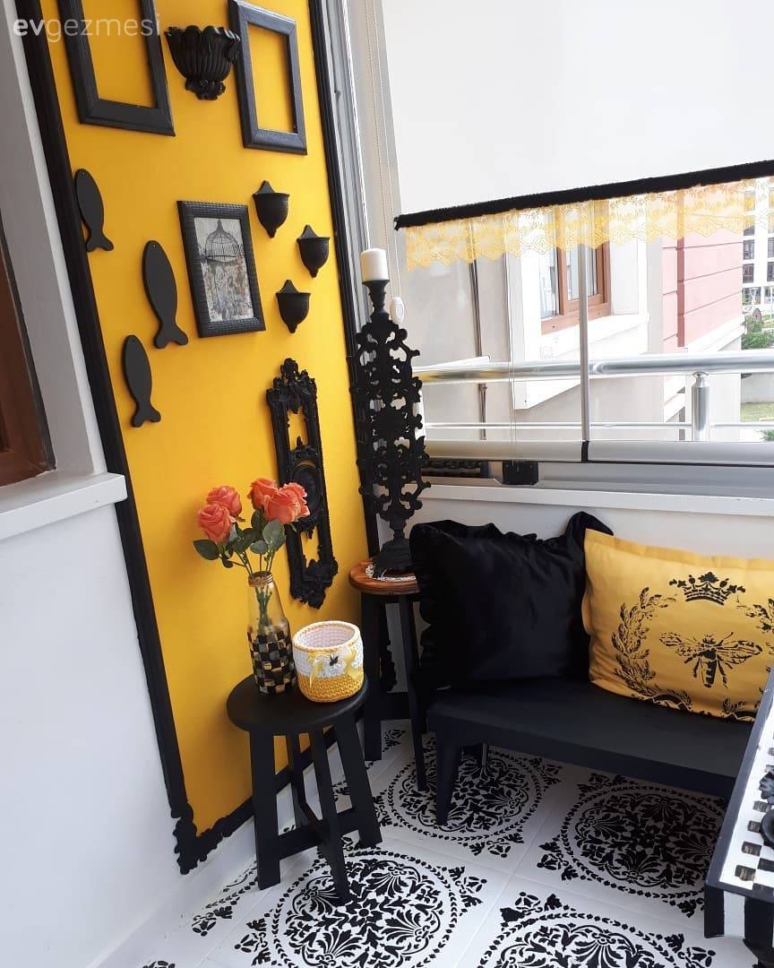 Dramatik renk ve aksesuarlarla harika bir balkon dekoru. Leyla hanımın dönüşümü!