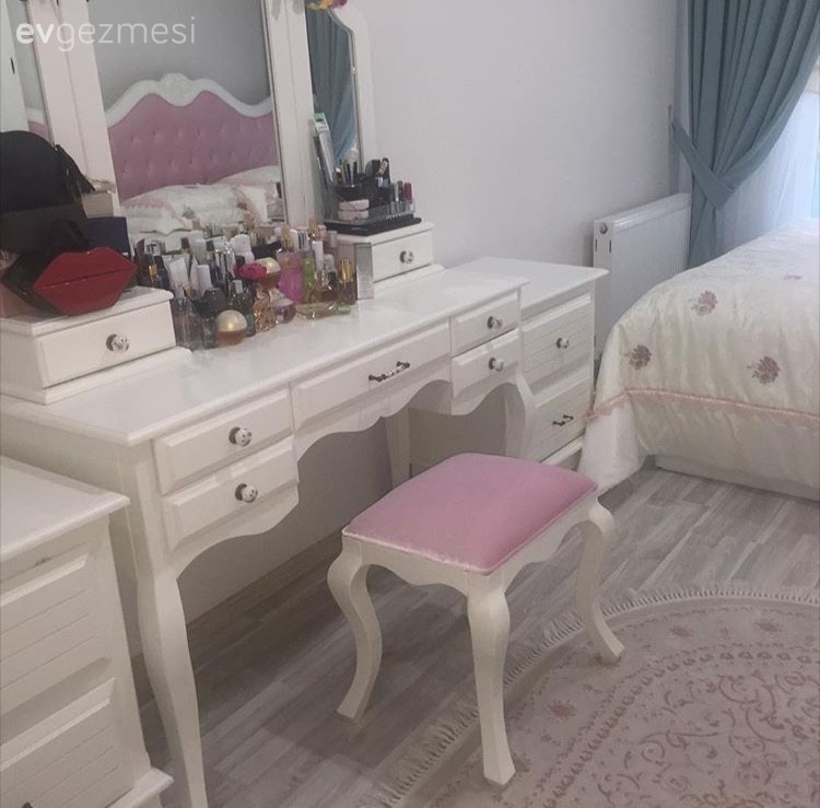 Yeni evli Hilal hanımın country stilde, cıvıl cıvıl evi..