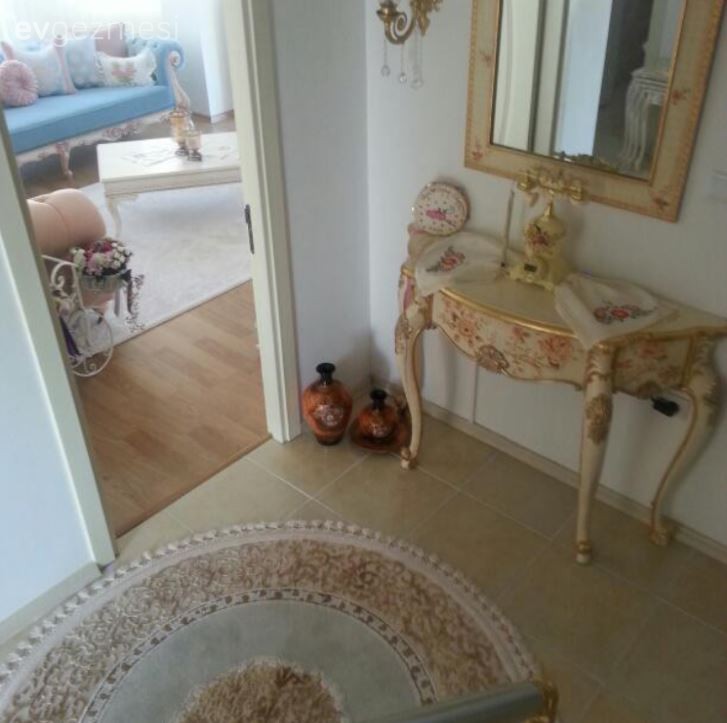 Sema hanımın country (kır evi) stilde, zarif ve iç açıcı evi