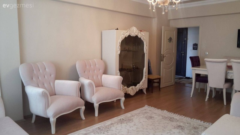 Klasik esintilerle konforlu ve şık.. Çiğdem hanımın evi..