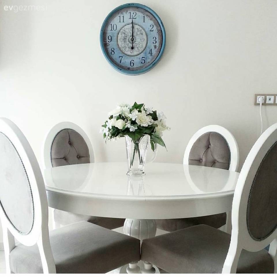 Minimalist yaşam, minimalist dekor. Rabia hanımın sade evinden..