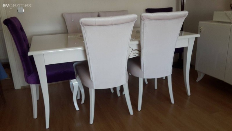 Klasik esintilerle konforlu ve şık.. Çiğdem hanımın evi..