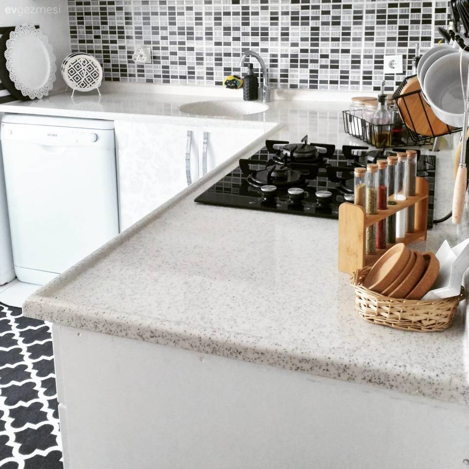 Bu Evde Modern Stil El Emeği Dokunuşlar ile Kimlik Kazanmış