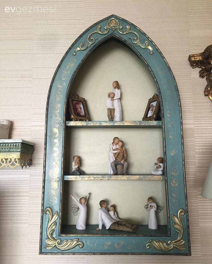 İnce hatlı mobilyalar ve nostaljik dekorlarla Çiler hanımın evi..