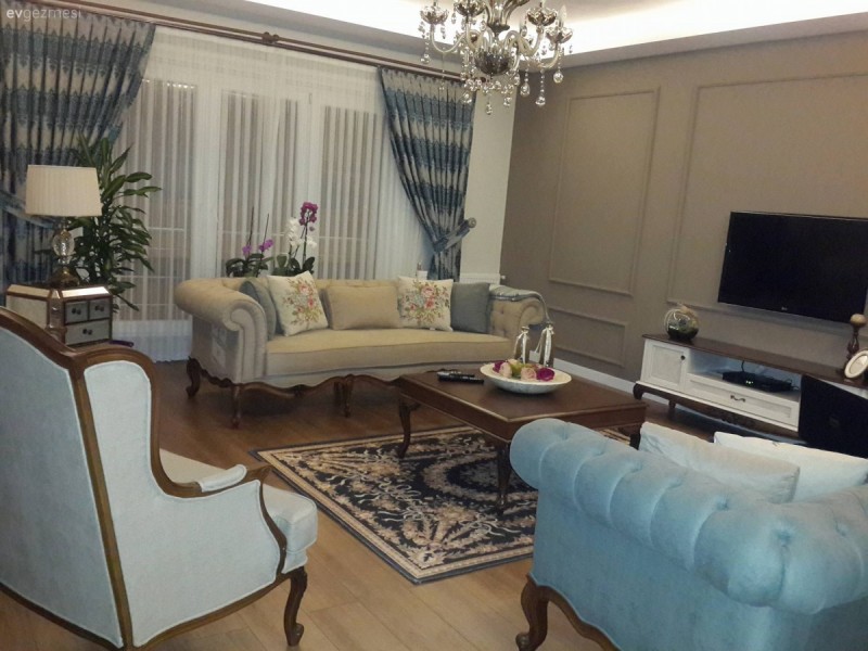 Klasik stilde, canlı ve şık: Serap hanımın evi..