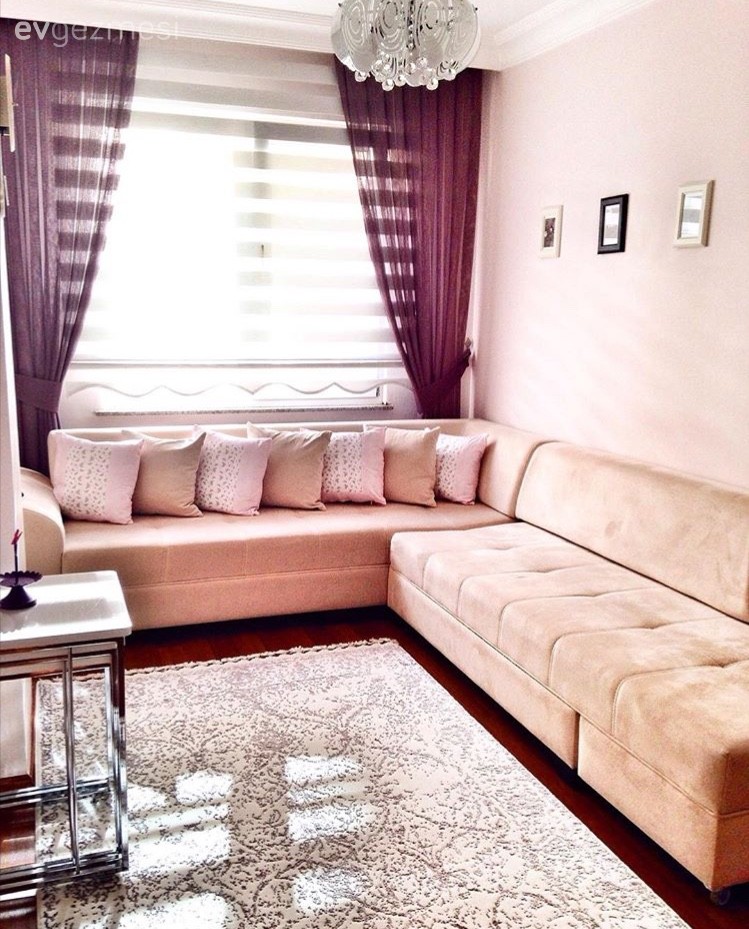 Betül hanımın göz alıcı renklerle sıcak ve uyumlu evi..