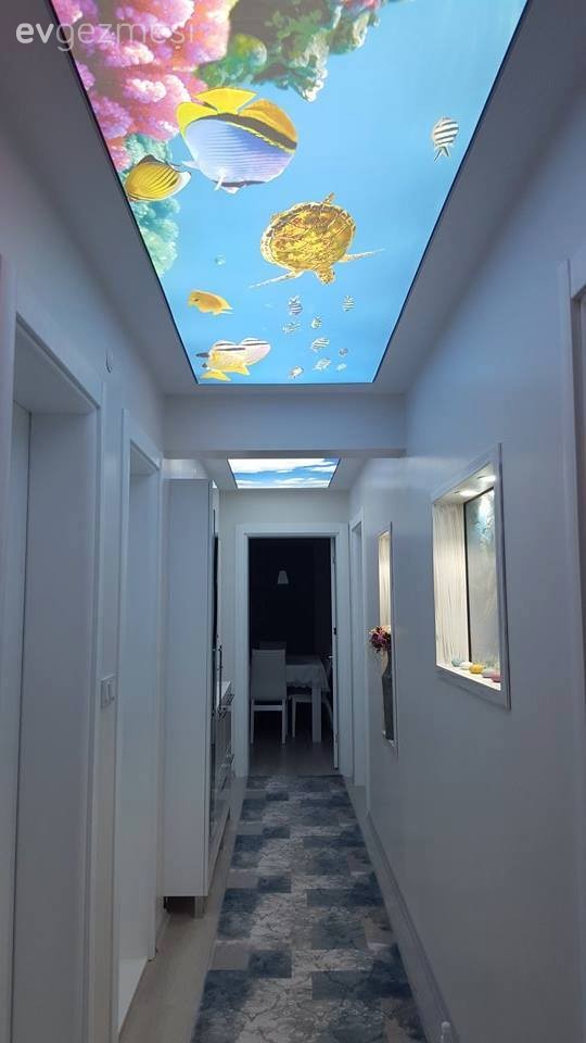Necipoğlu çiftinin gergi tavandan, nişlere tamamı kendi emekleri evi..