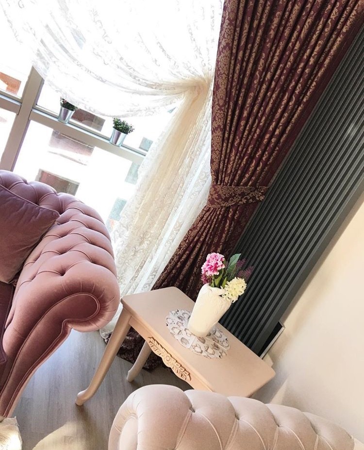 Yumuşak renk geçişleri zarif ve şık bir ev.