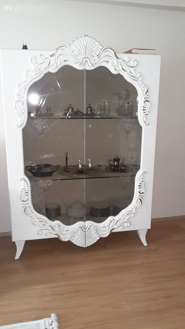 Klasik esintilerle konforlu ve şık.. Çiğdem hanımın evi..