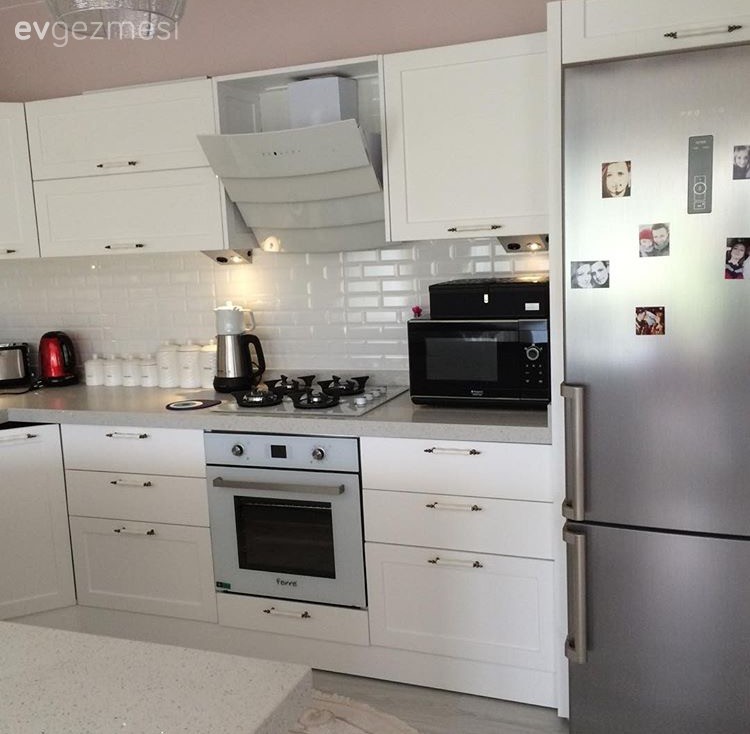 Açık konsept mutfak ve salon: Sedanur hanımın tatlı dekoru..