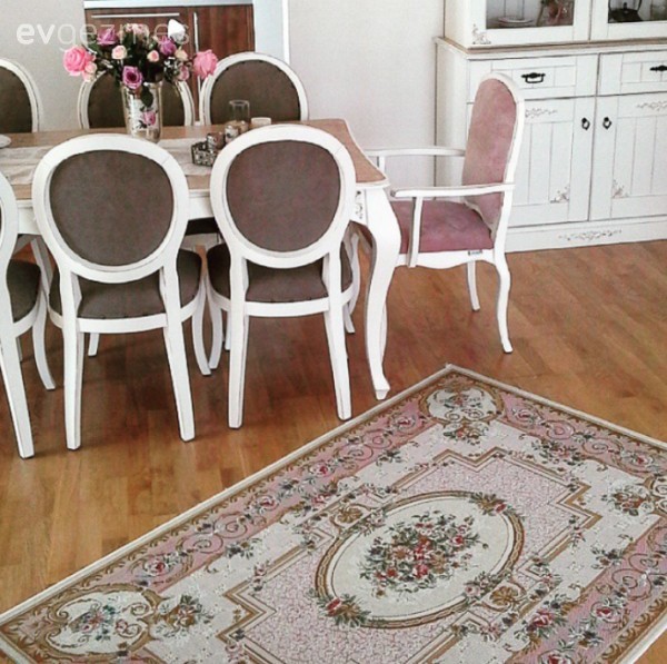 Bol emek, örgü ve nakış dekorlarla Yıldız hanımın pastel evi..
