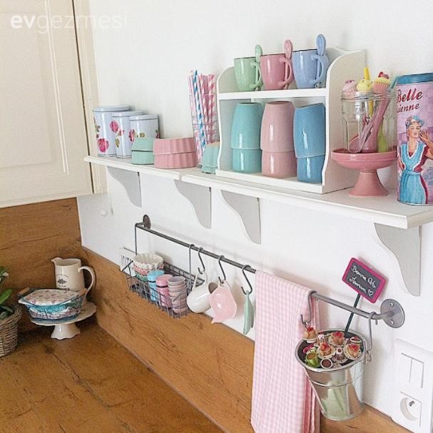 Arzu hanımın modern stile romantizm kattığı evi..