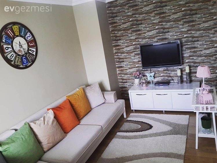 Zengin renkler, göz alıcı bir dekor. Seher hanımın modern stil evi.