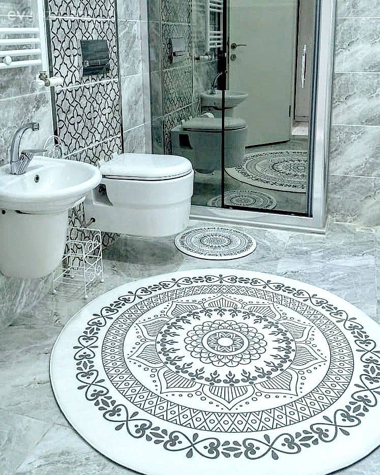 Bu göz alıcı evin dekoru klasiğe modern bir yorum getiriyor. 