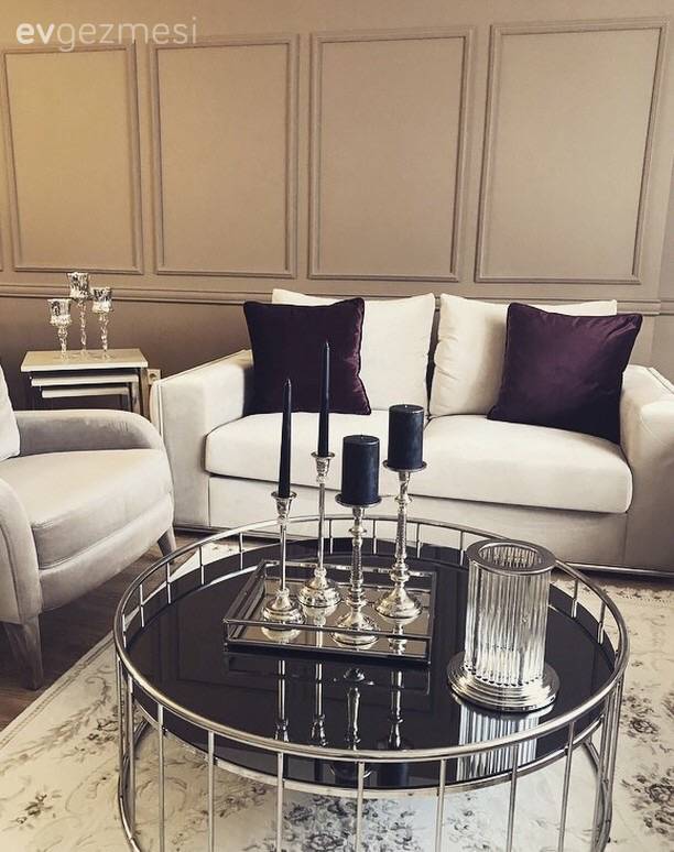 Asil Renkler ve Metalik Detaylar Bu Eve Göz alıcı Bir His Katıyor